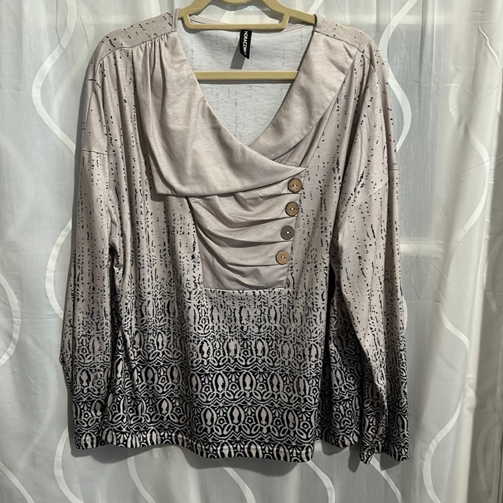 Noracora Tan & Black Print, Long Sleeve Top, Size XL